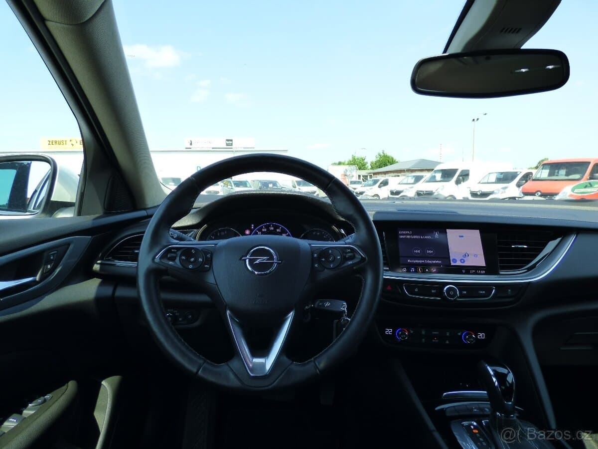2019 Opel INSIGNIA - 12