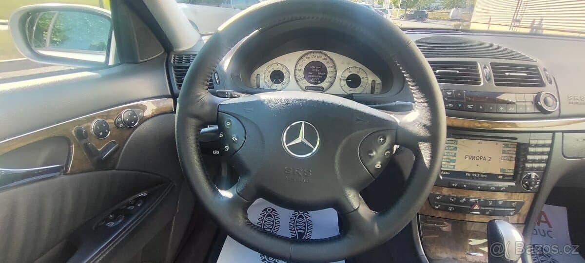 2004 Mercedes-Benz E-CLASS - 12