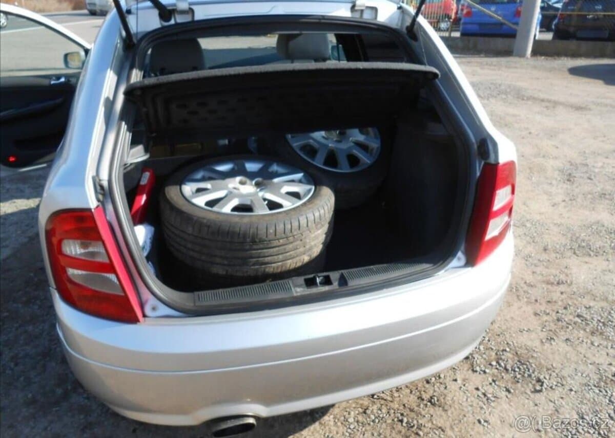 2004 Škoda FABIA - 12