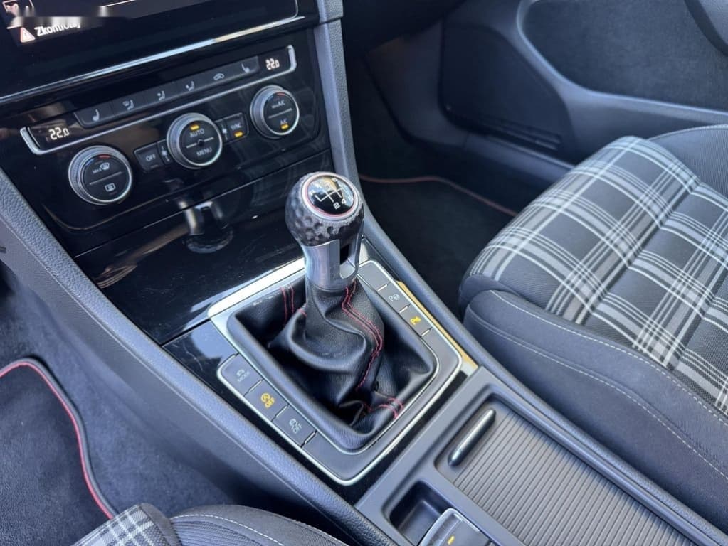 2017 Volkswagen GOLF - 12