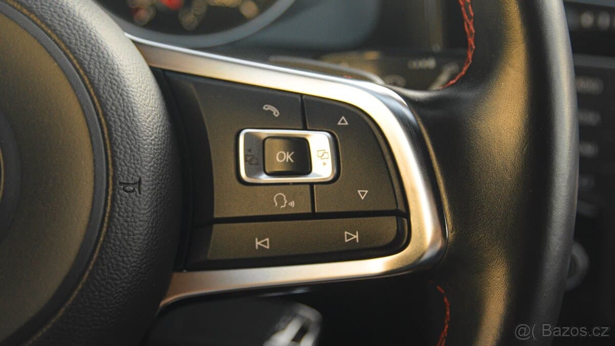 2015 Volkswagen GOLF - 12