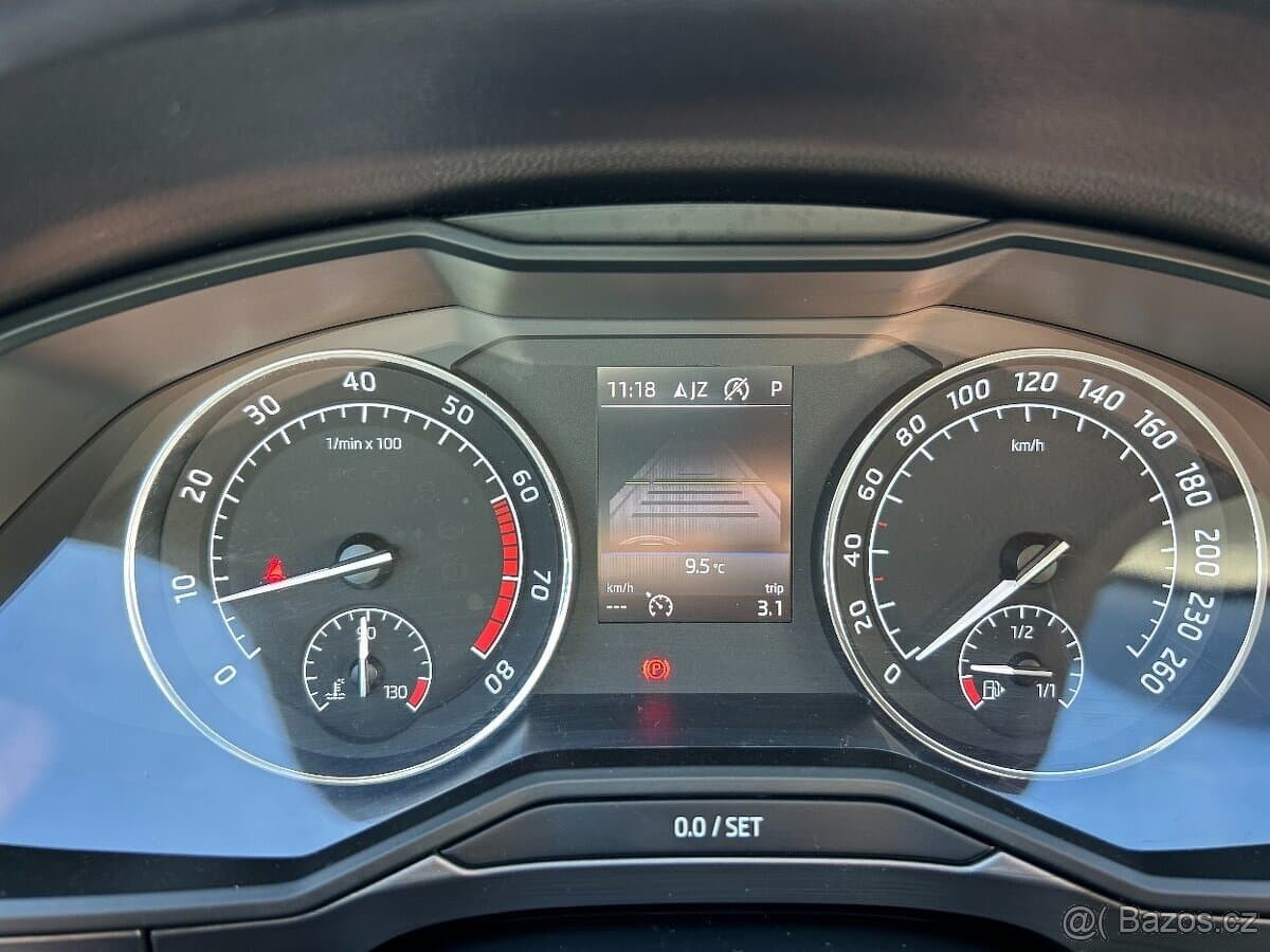 2018 Škoda SUPERB - 12
