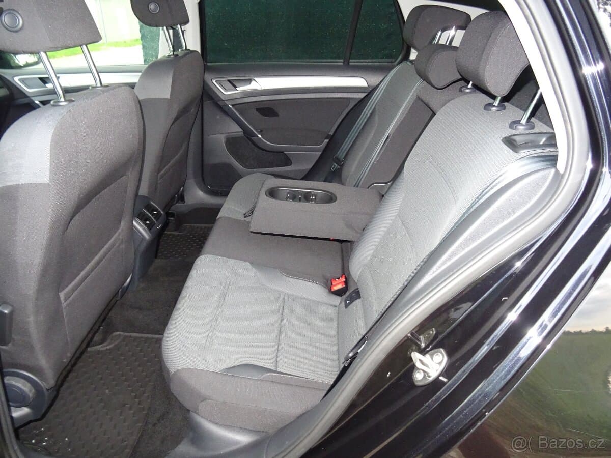 2015 Volkswagen GOLF - 12