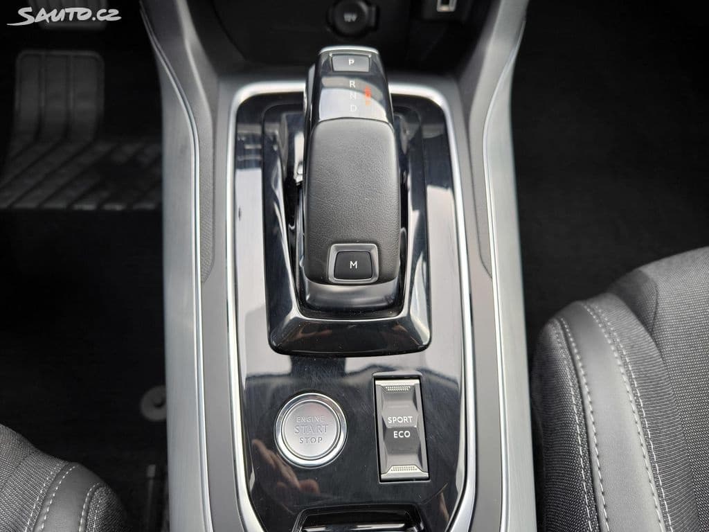 2021 Peugeot 308 - 12