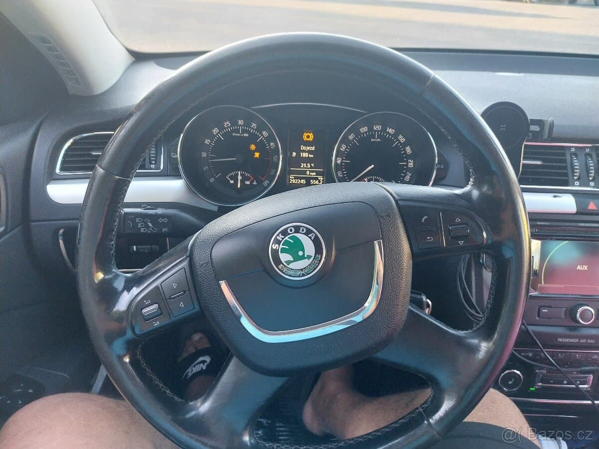 2012 Škoda SUPERB - 12