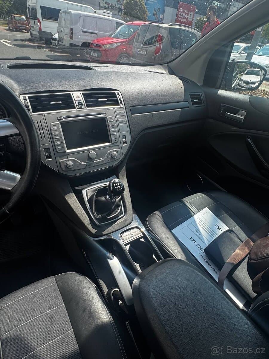 2012 Ford KUGA - 12