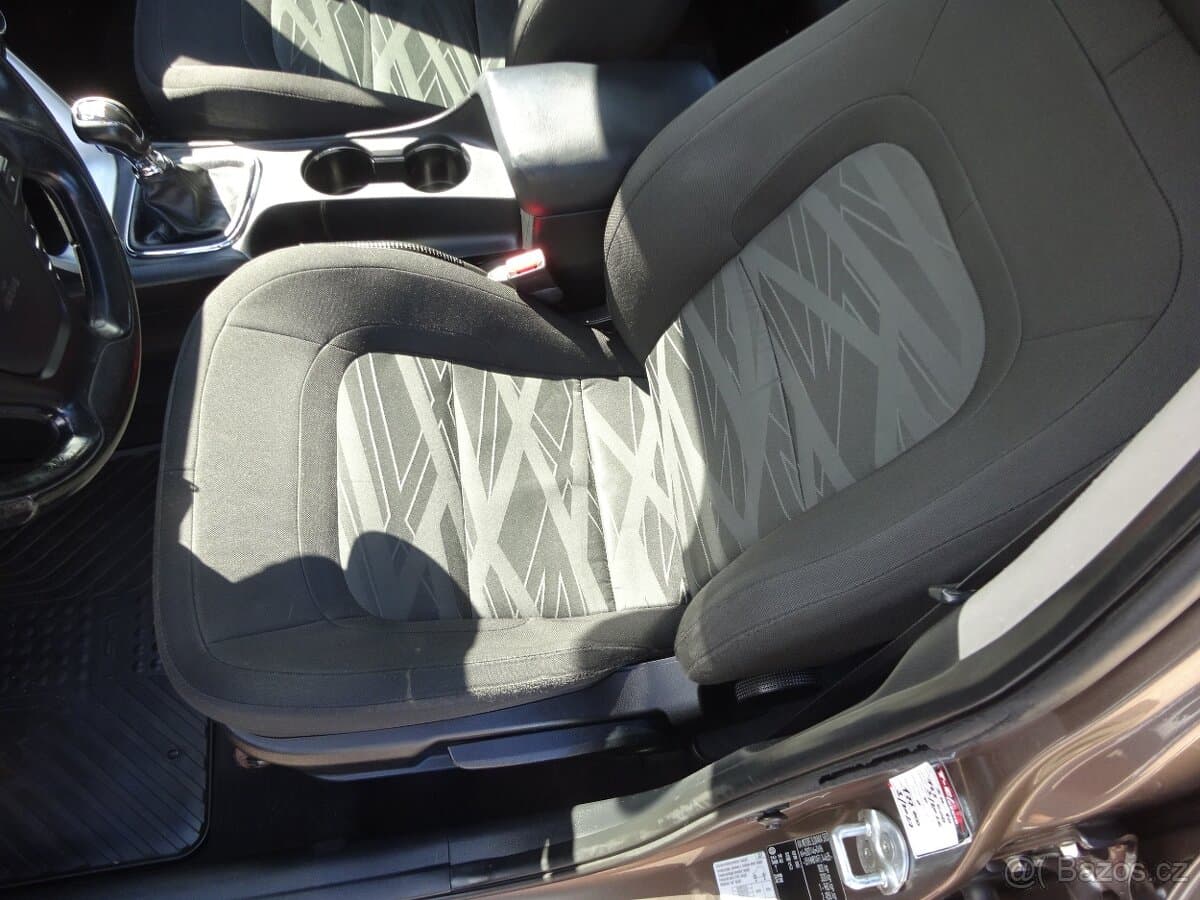 2015 Kia CEE'D - 12