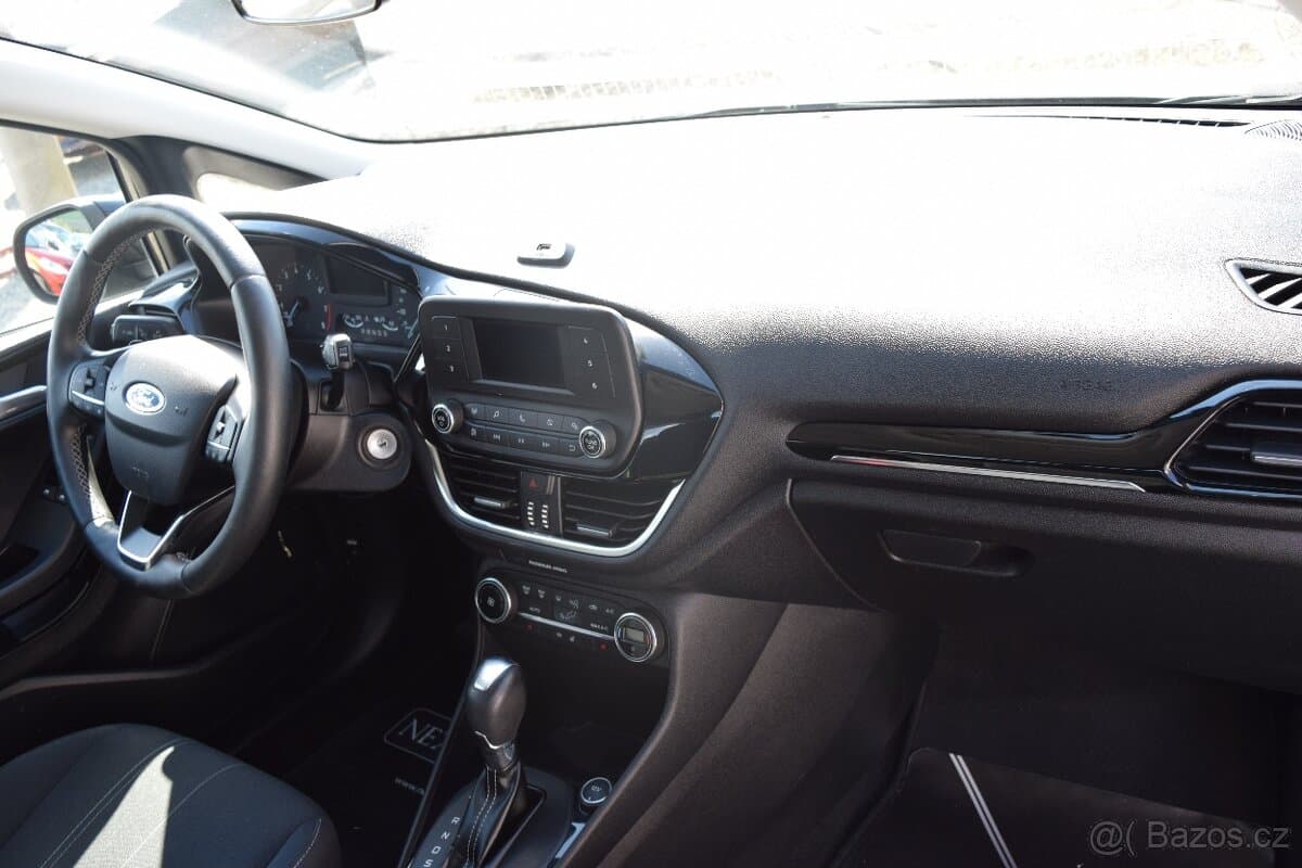 2018 Ford FIESTA - 12