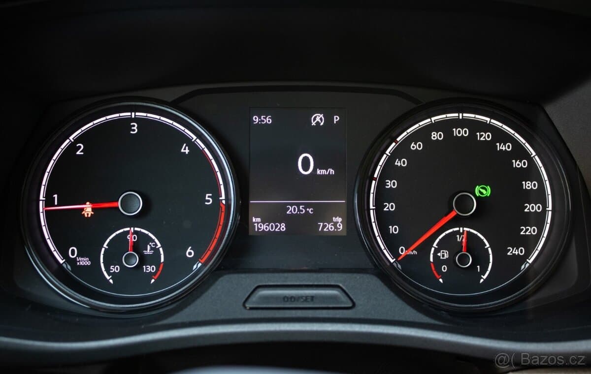 2021 Volkswagen CARAVELLE - 12