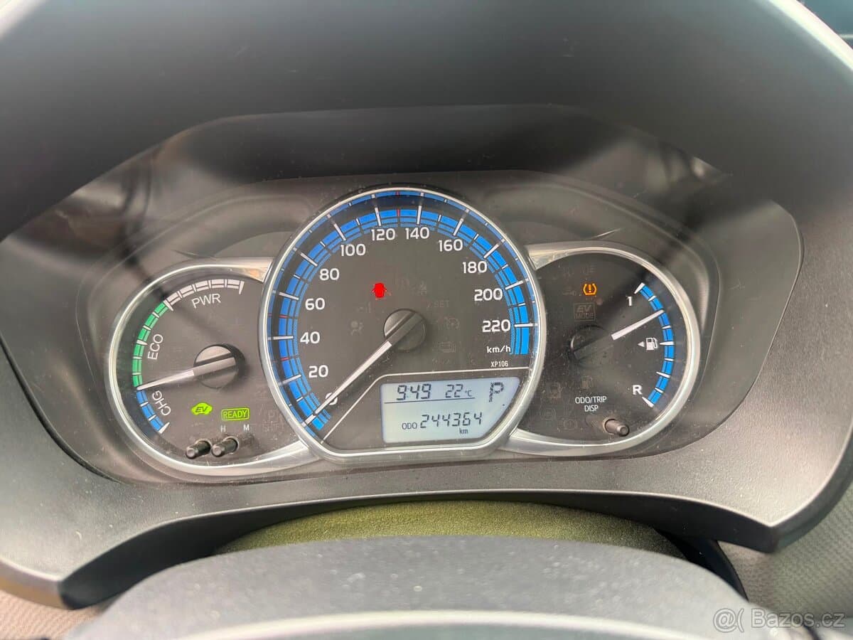2014 Toyota YARIS - 12