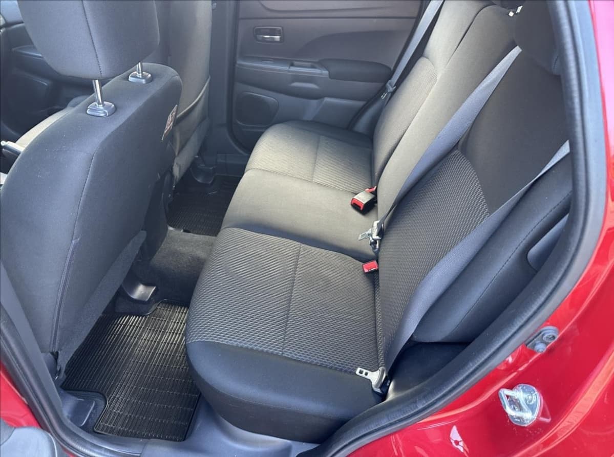 2016 Mitsubishi ASX - 12