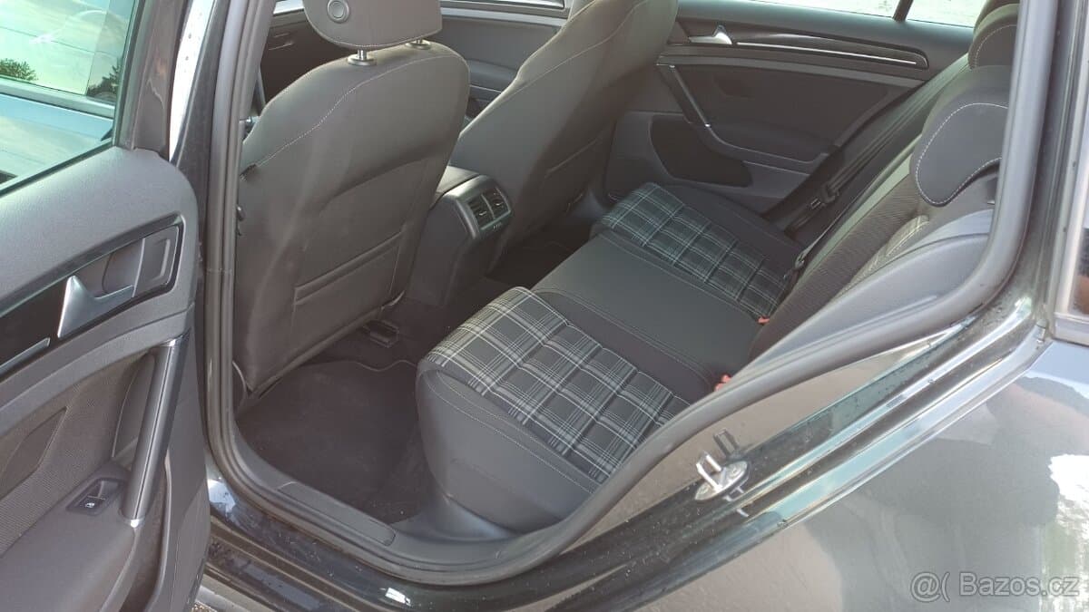 Volkswagen GOLF - 12