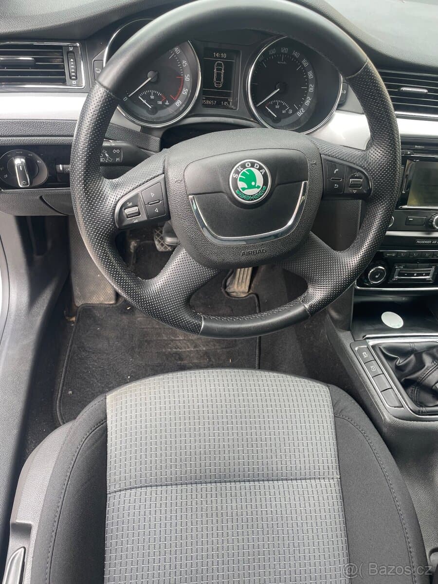 2012 Škoda SUPERB - 12