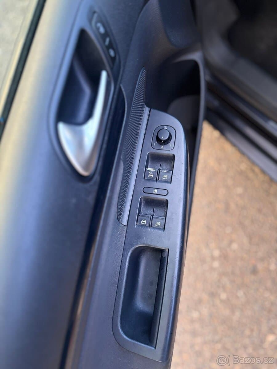 2007 Volkswagen GOLF - 12