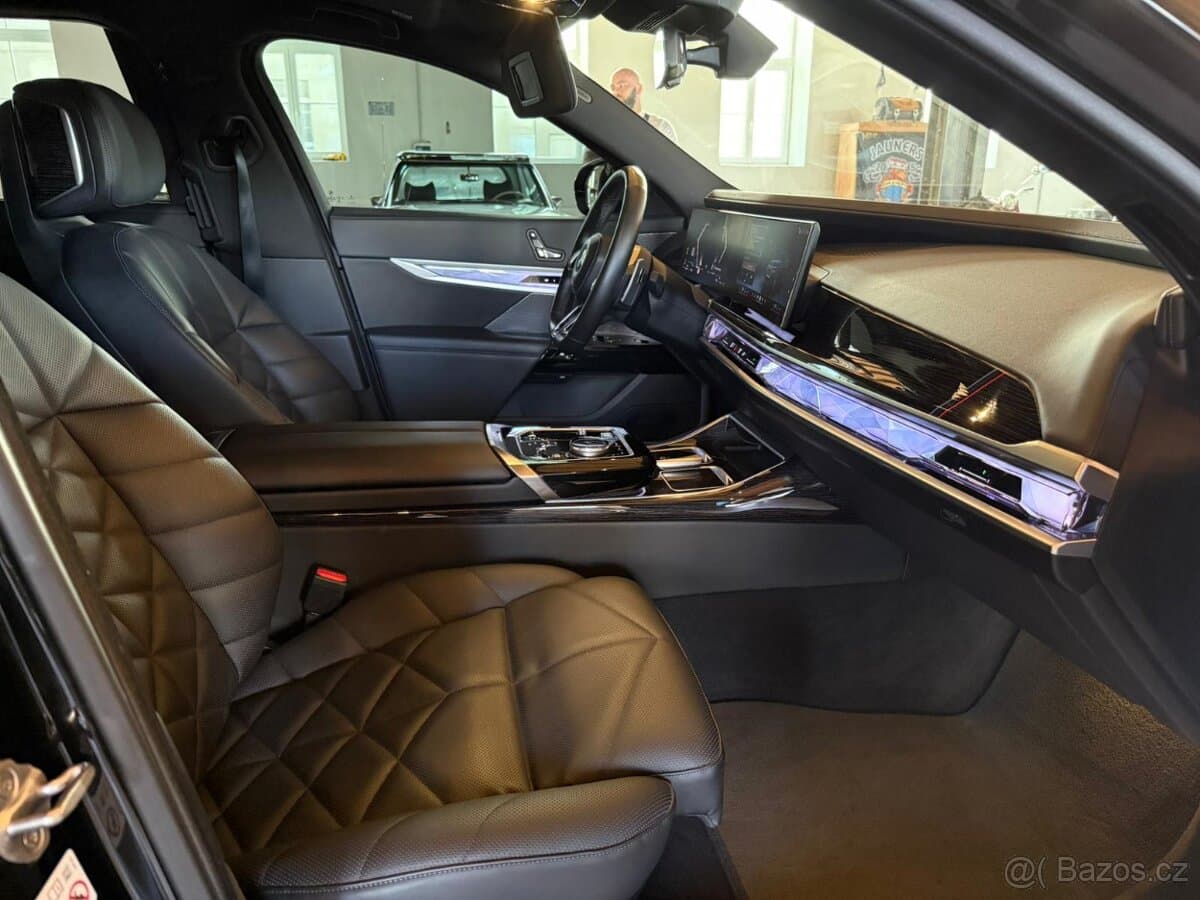 2023 BMW 7-SERIES - 12