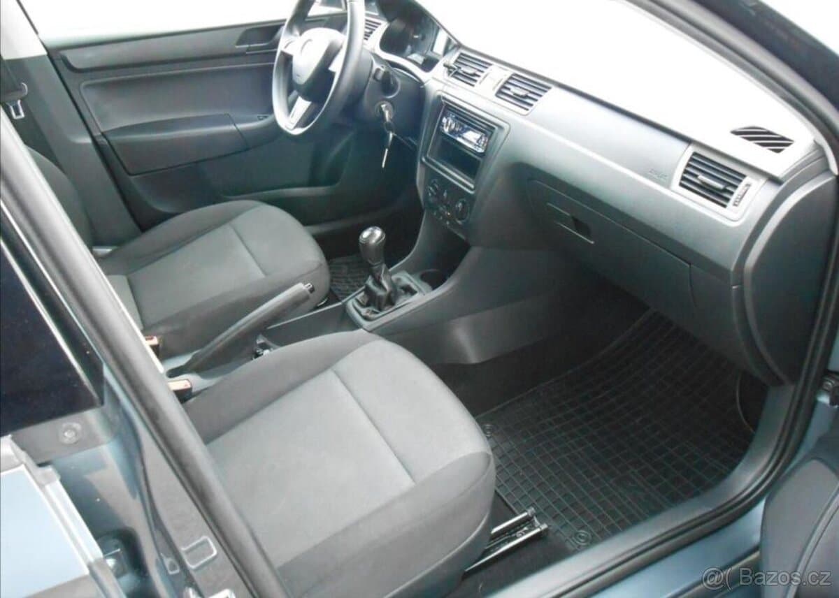 2015 Škoda RAPID - 12