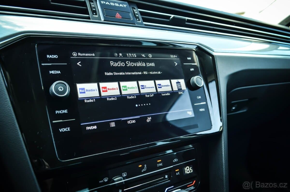 2023 Volkswagen PASSAT - 12