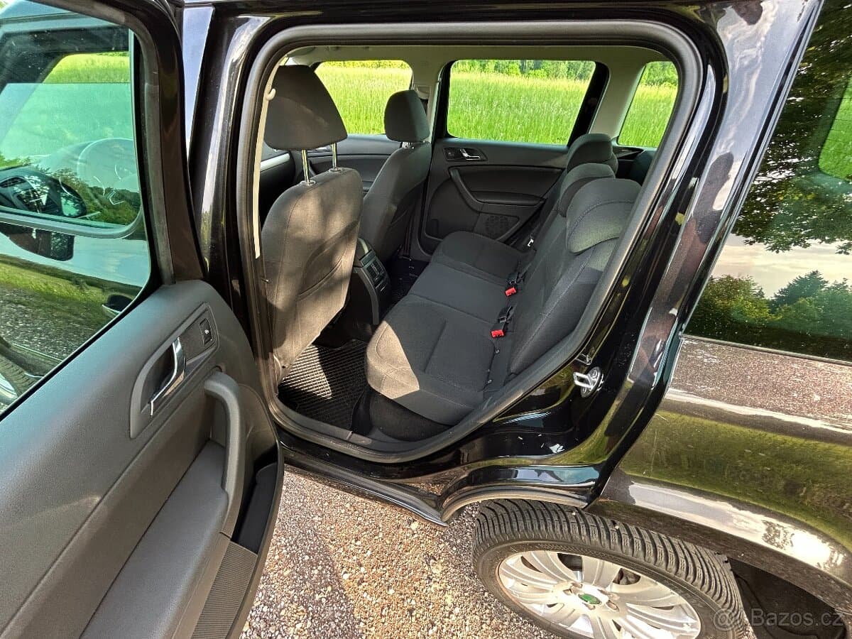 2015 Škoda YETI - 12