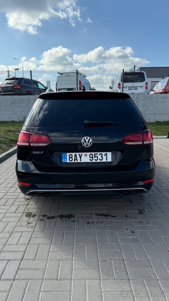 2018 Volkswagen GOLF - 12
