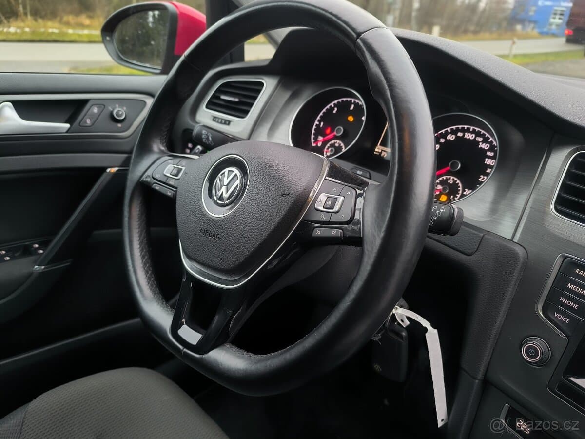 2013 Volkswagen GOLF - 12