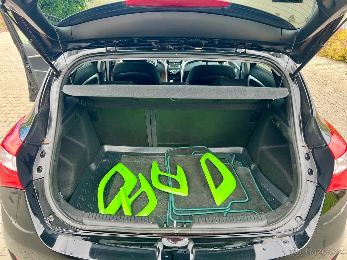 2013 Hyundai i30 - 12