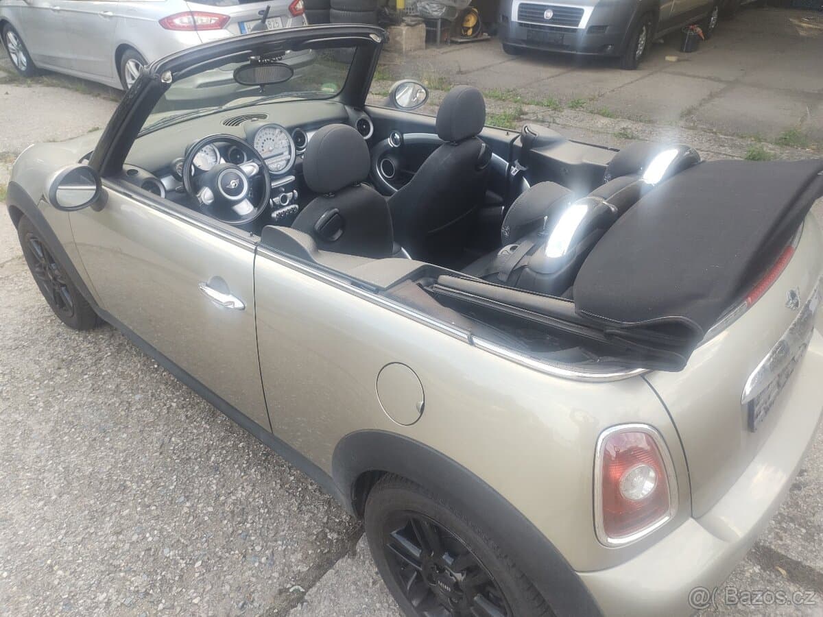 2010 Mini COOPER - 12