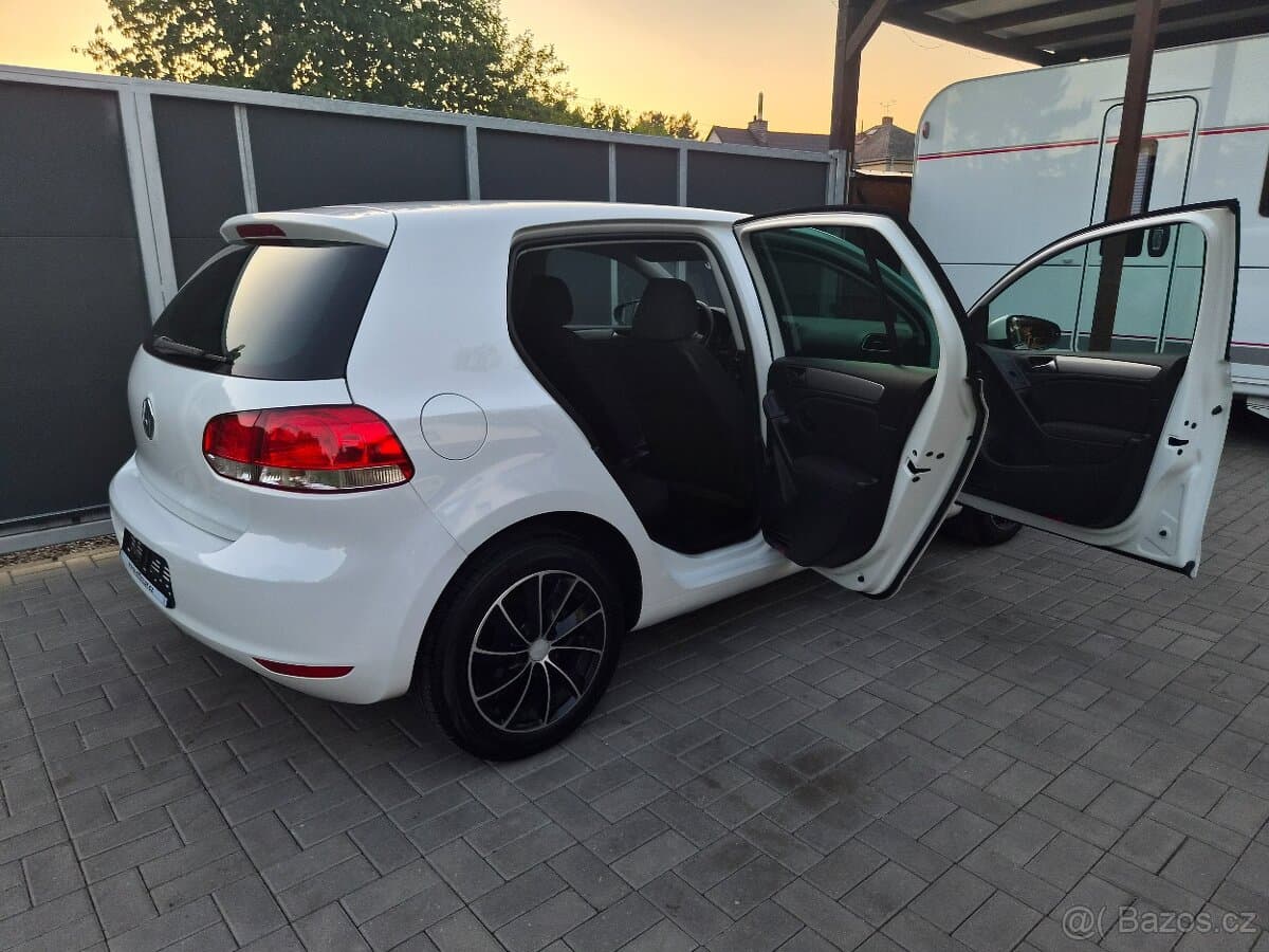 2009 Volkswagen GOLF - 12