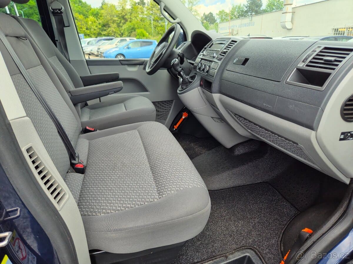 2011 Volkswagen TRANSPORTER - 12