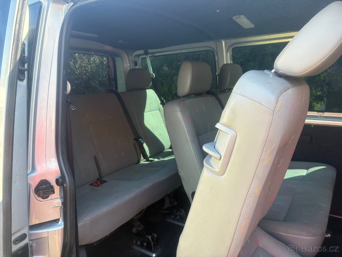 2007 Volkswagen CARAVELLE - 12