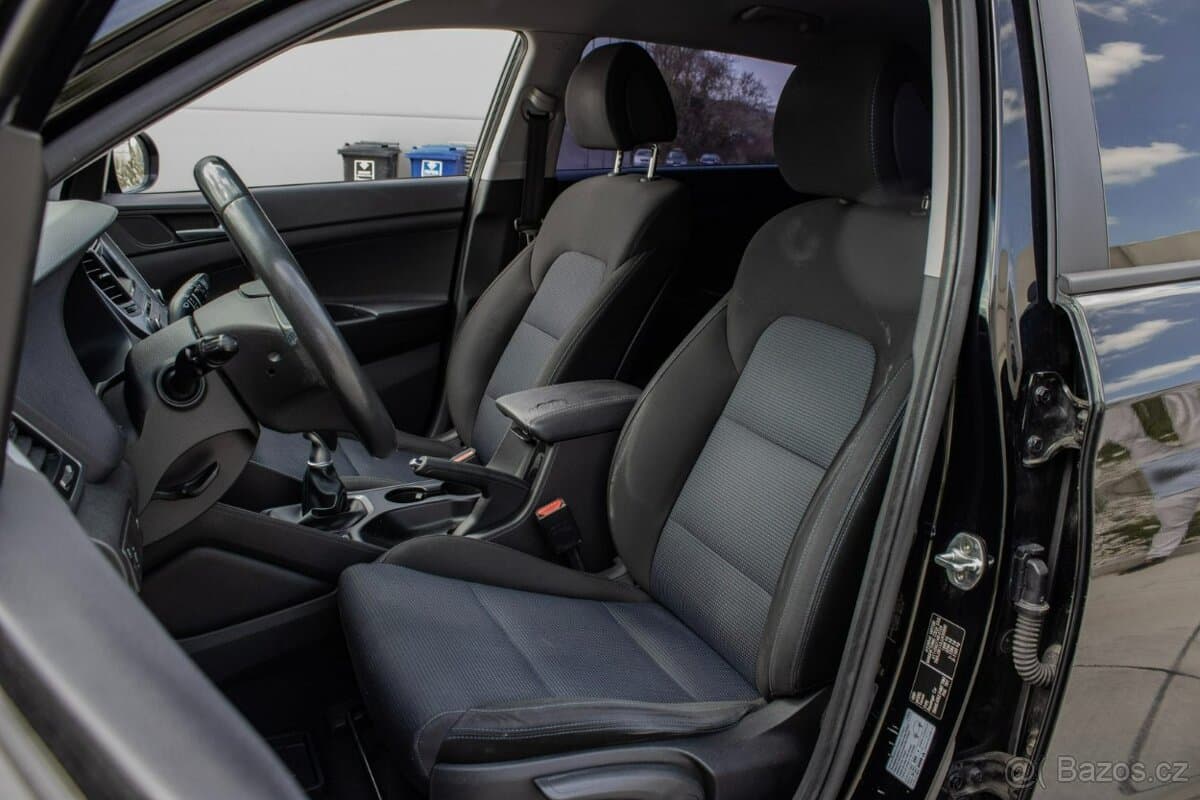 2017 Hyundai TUCSON - 12