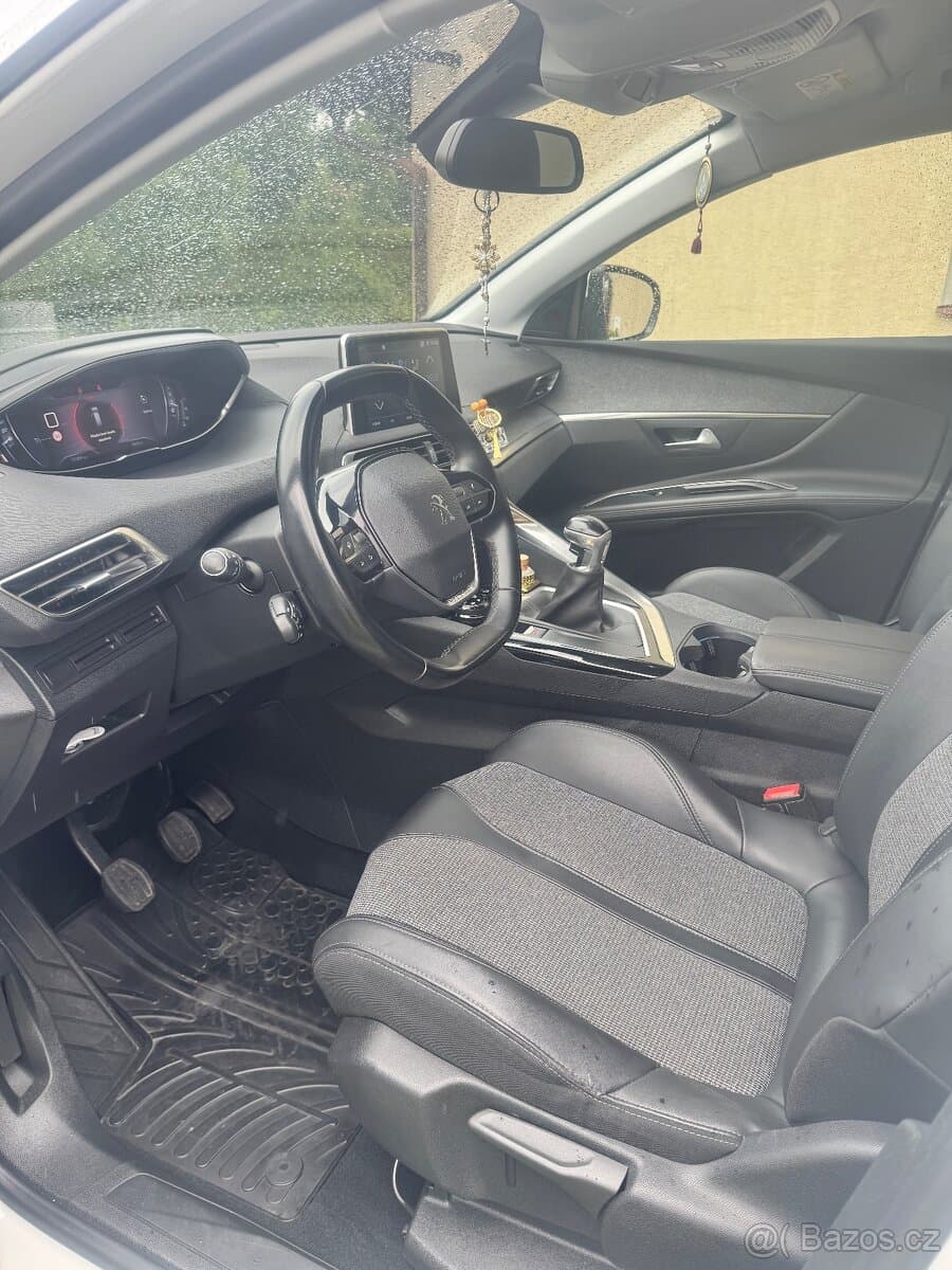 2019 Peugeot 5008 - 12