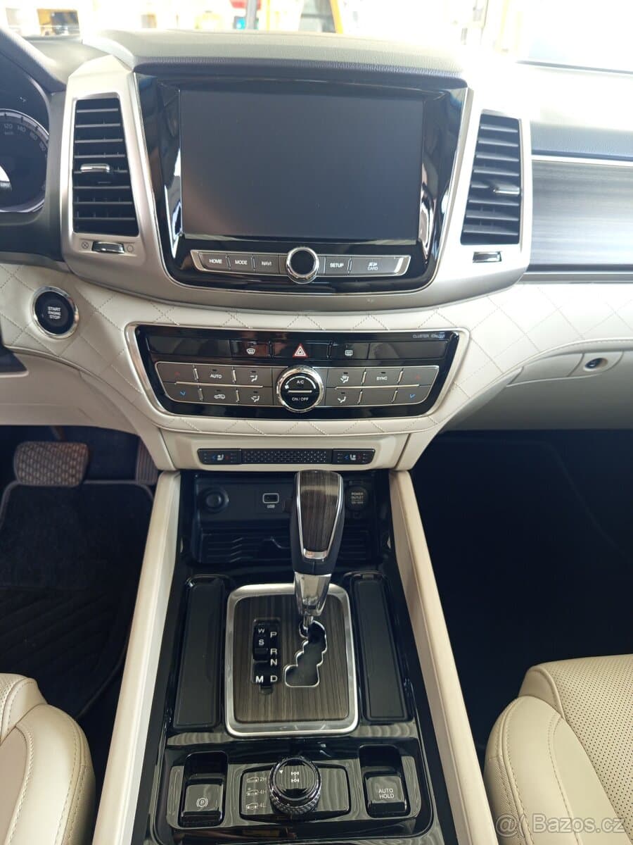 2018 SsangYong REXTON - 12