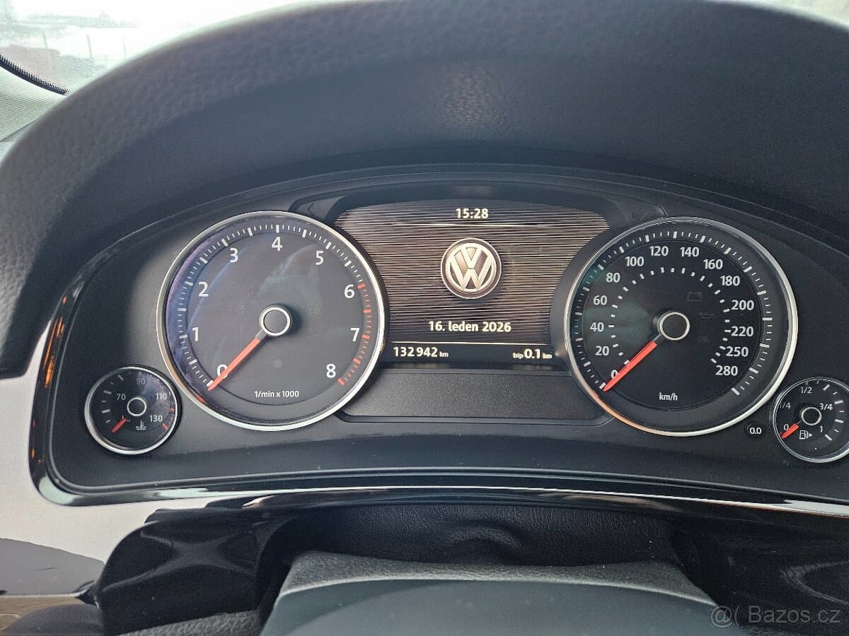 2014 Volkswagen TOUAREG - 12