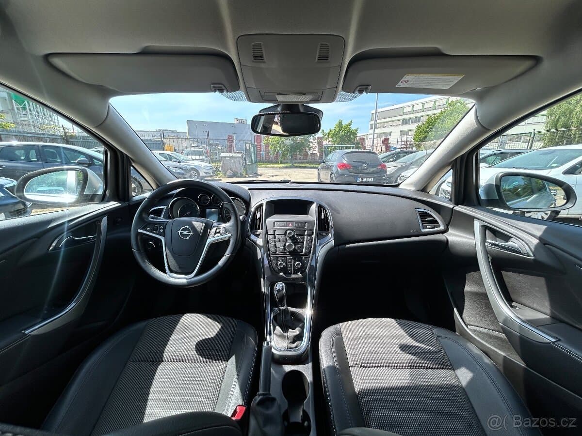 2013 Opel ASTRA - 12