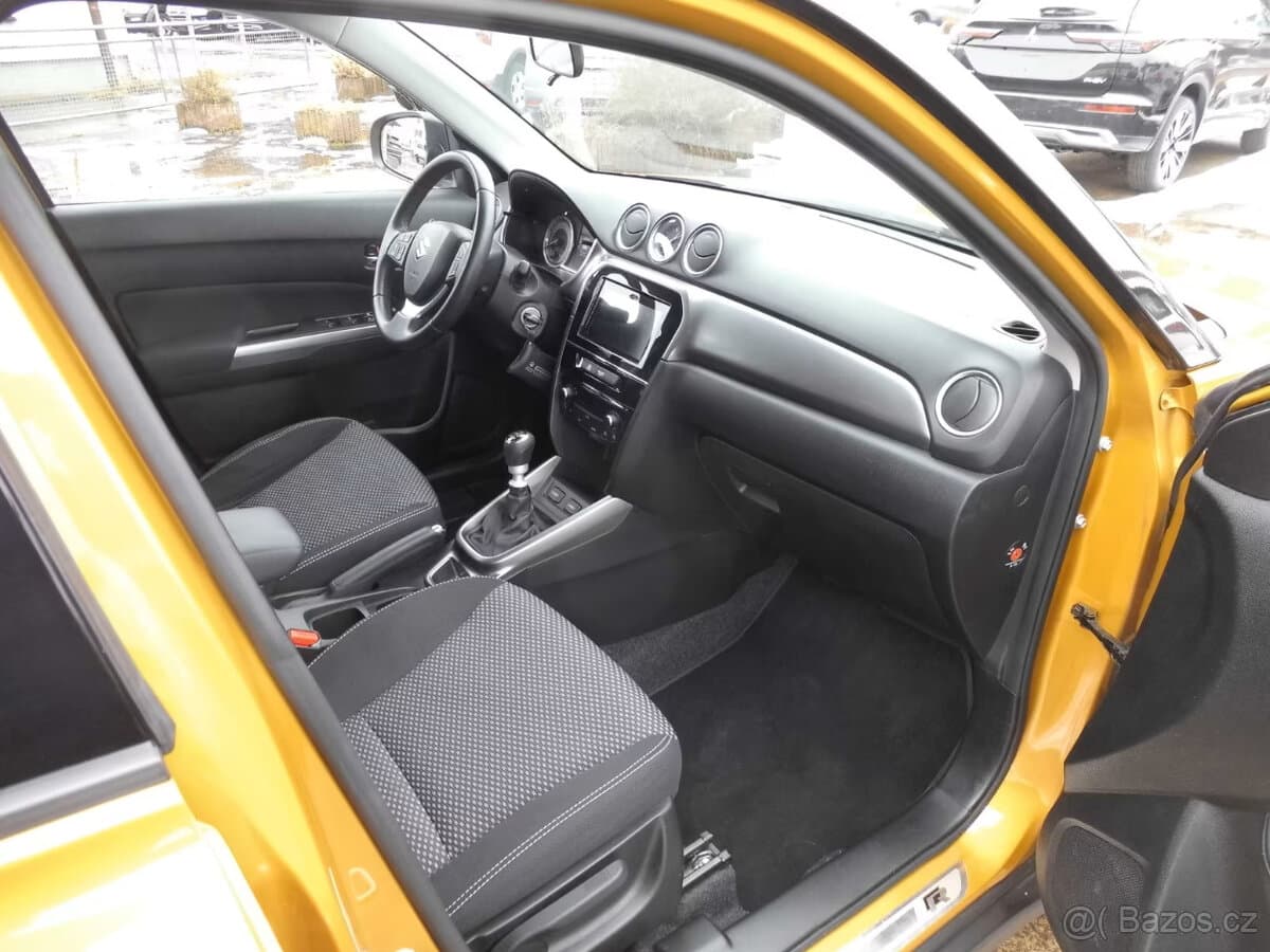 2019 Suzuki VITARA - 12