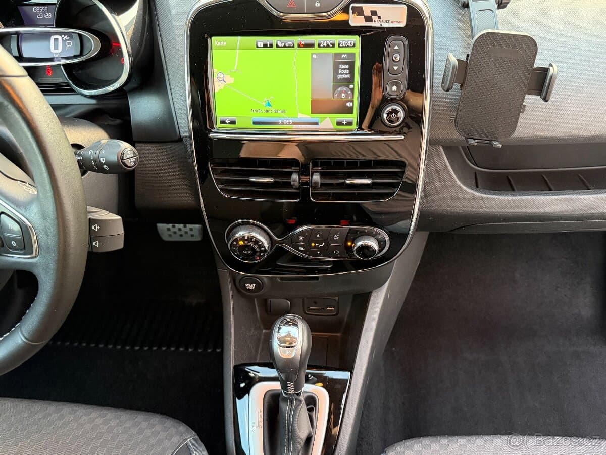 2015 Renault CLIO - 12