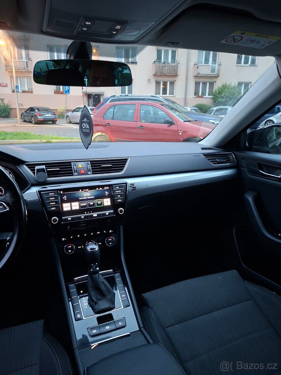 2017 Škoda SUPERB - 12