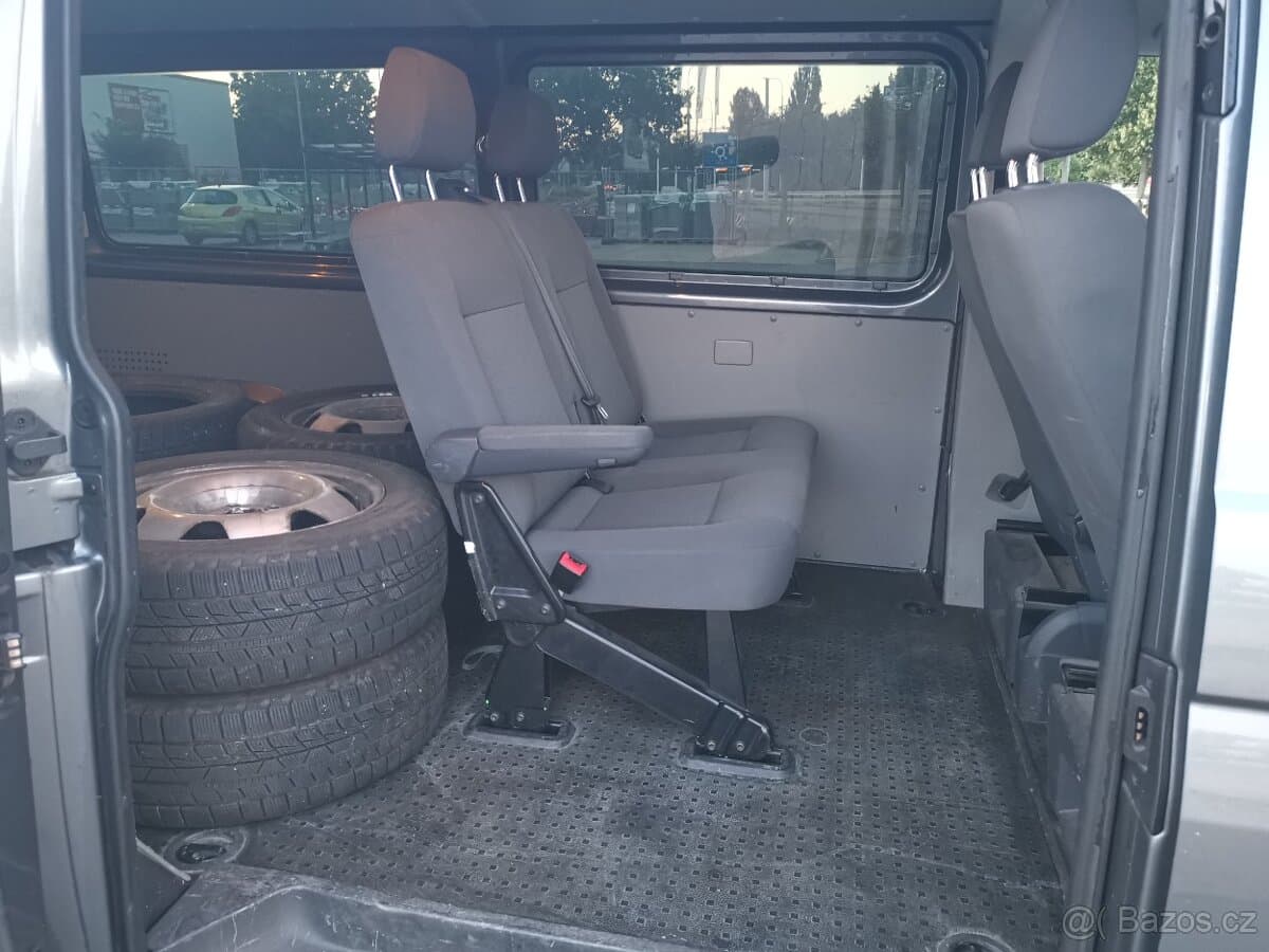 2012 Volkswagen TRANSPORTER - 12