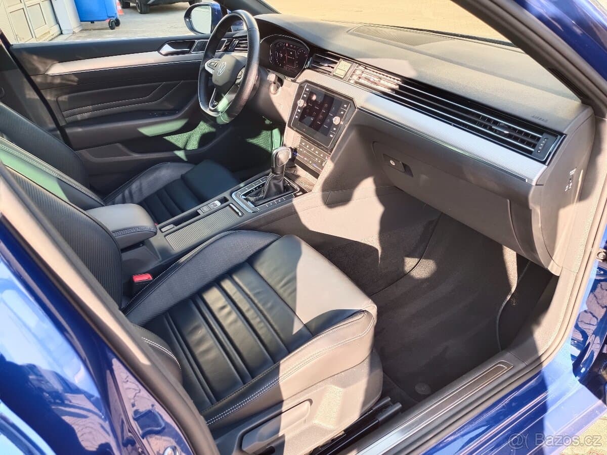2021 Volkswagen PASSAT - 12
