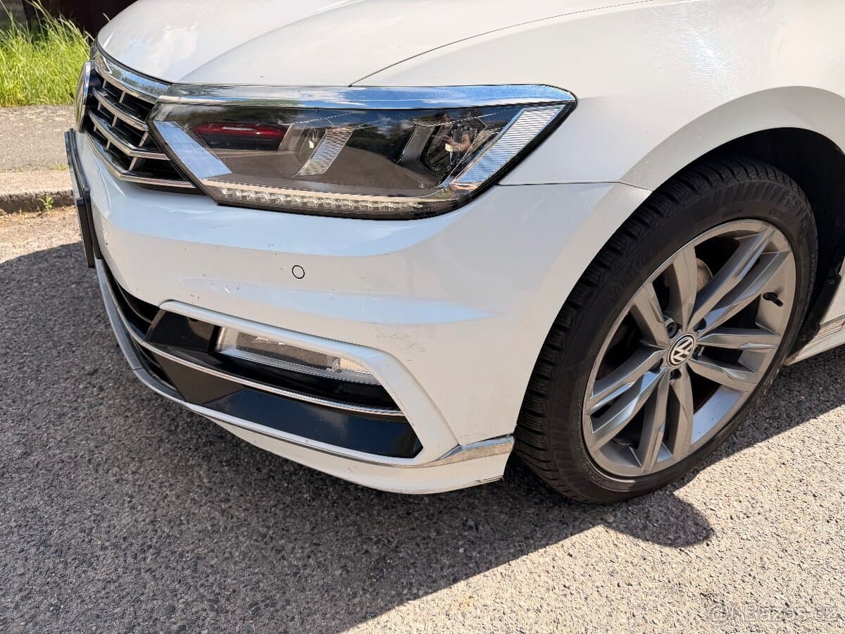 2016 Volkswagen PASSAT - 12