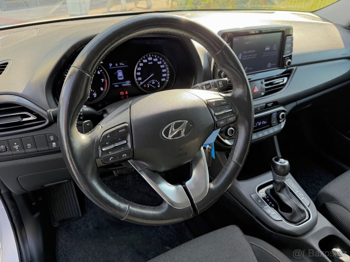 2022 Hyundai i30 - 12