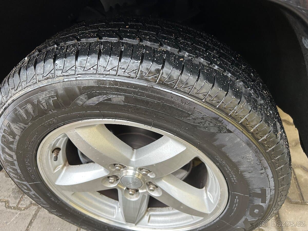 2009 Jeep CHEROKEE - 12