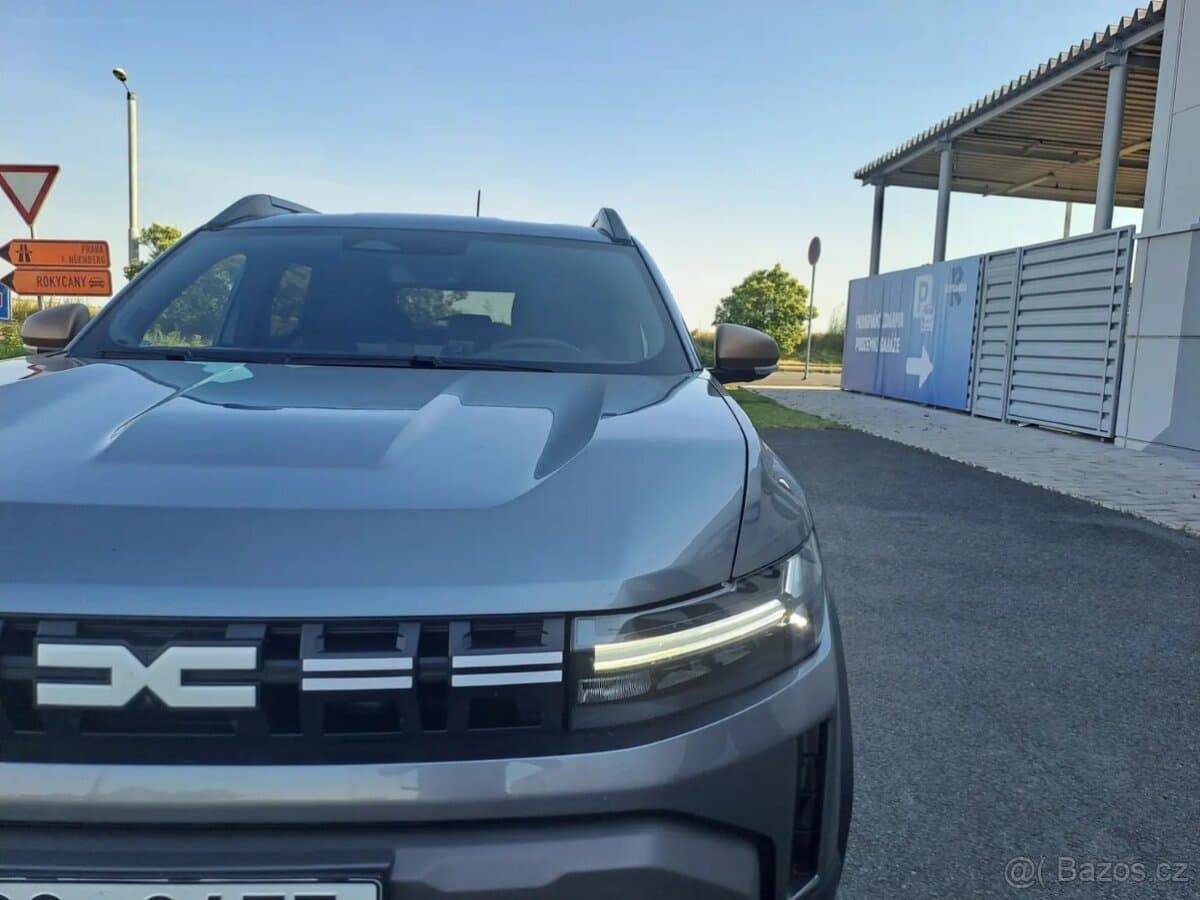 2025 Dacia DUSTER - 12