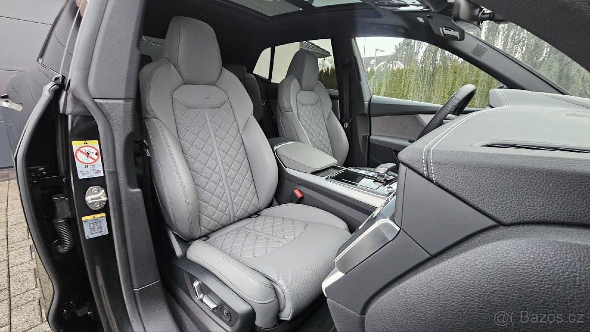 Audi Q8 - 12