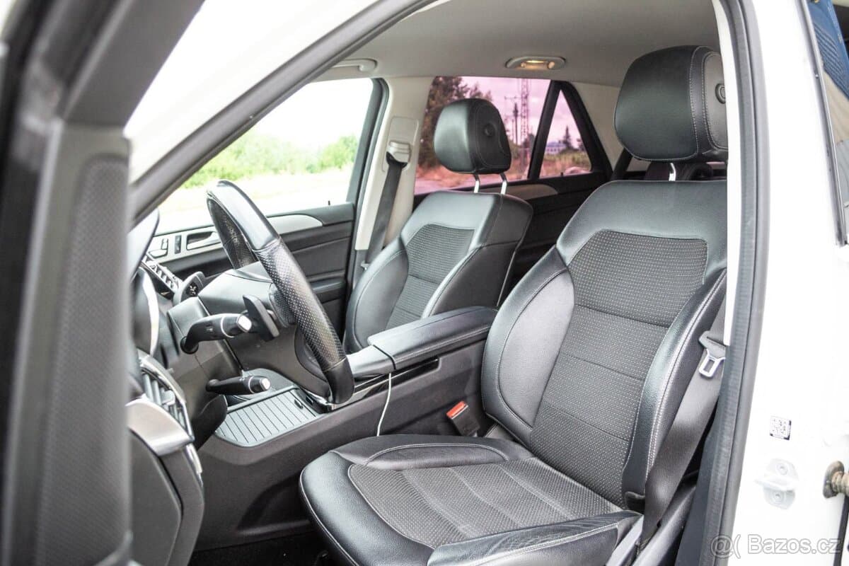 2017 Mercedes-Benz GL - 12