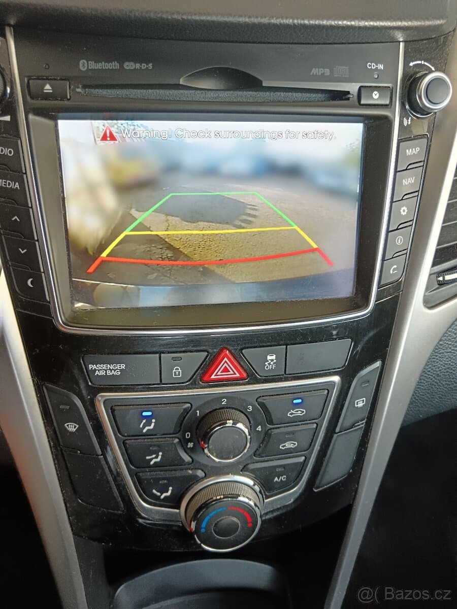 2013 Hyundai i30 - 12