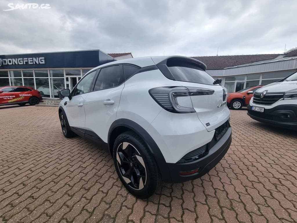 2025 Renault CAPTUR - 12