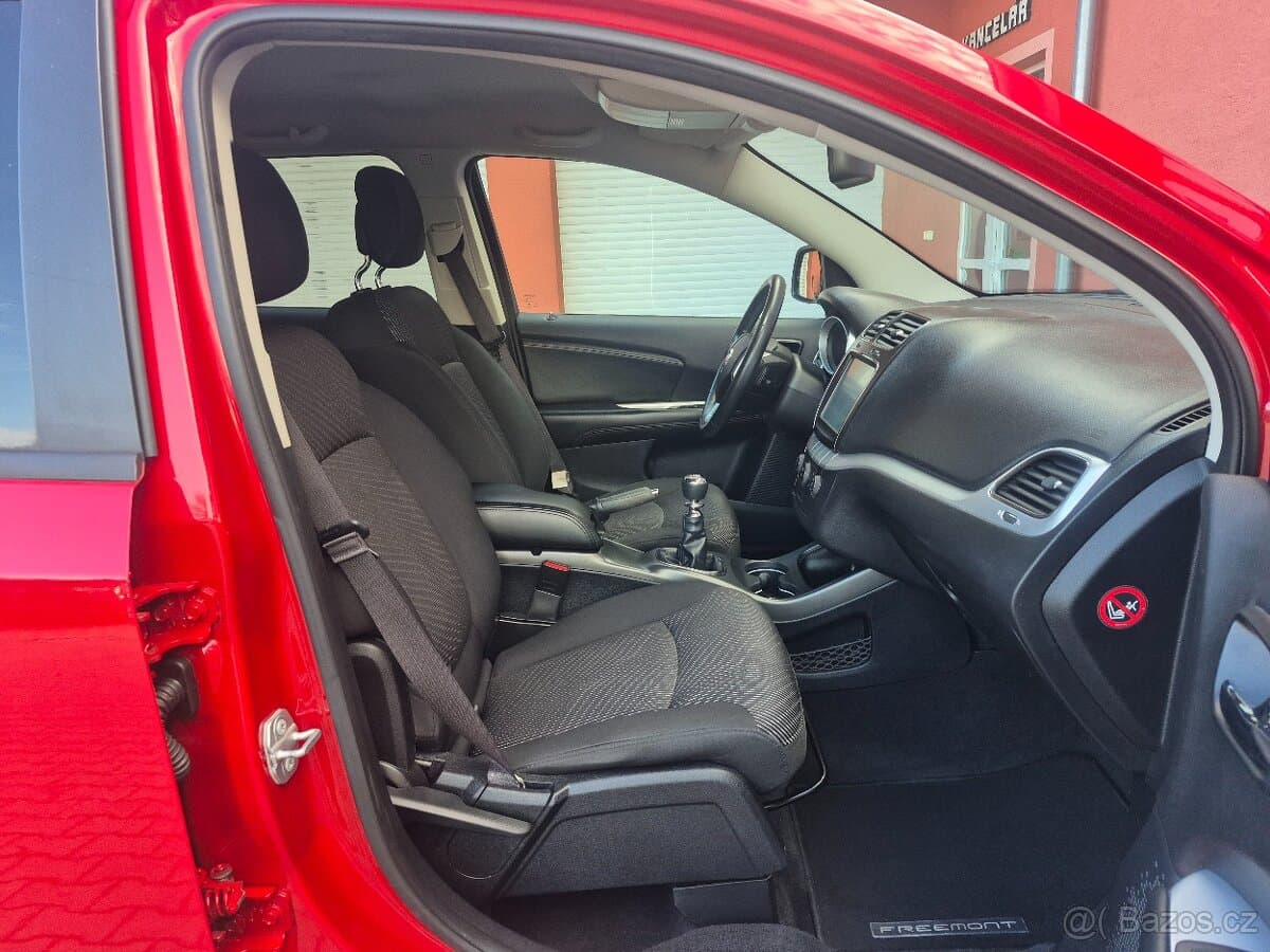 2015 Fiat FREEMONT - 12