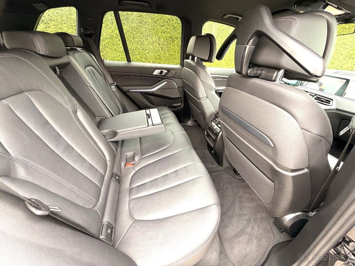 2021 BMW X5 - 12