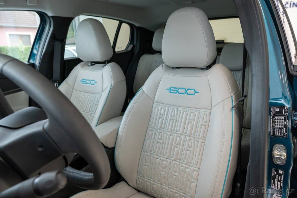 2024 Fiat 600 - 12